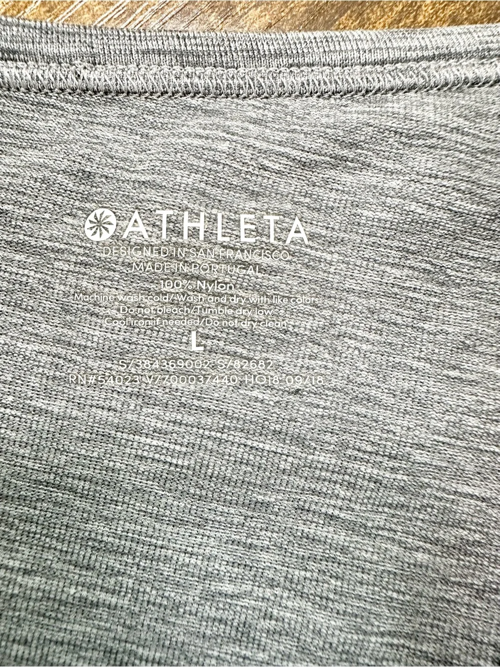 Athleta Foothill Seamless Split Back Tank Top, Heather Gray, Large - Picture 9 of 14